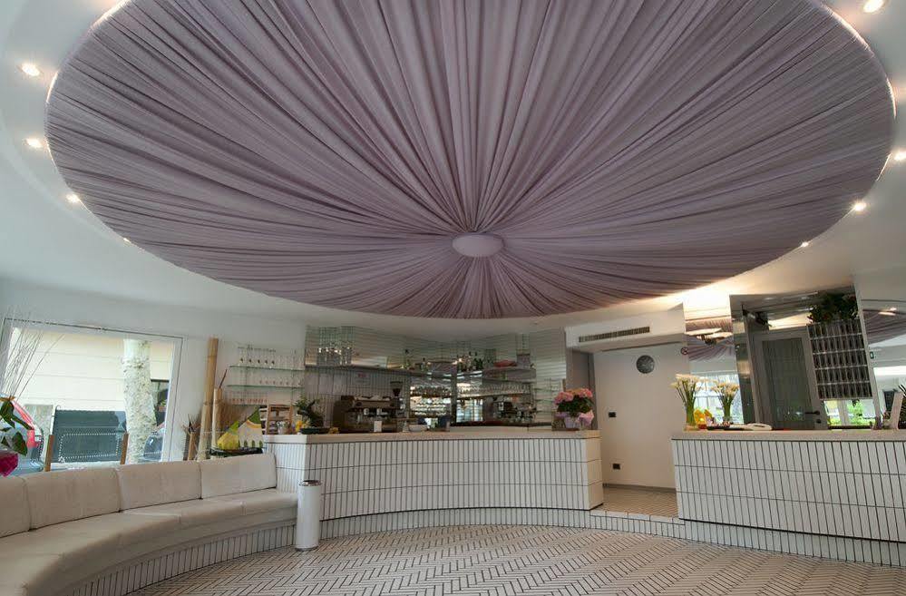 Hotel Aria Di Mare - Bed & Brunch In Centro A Риччоне Экстерьер фото
